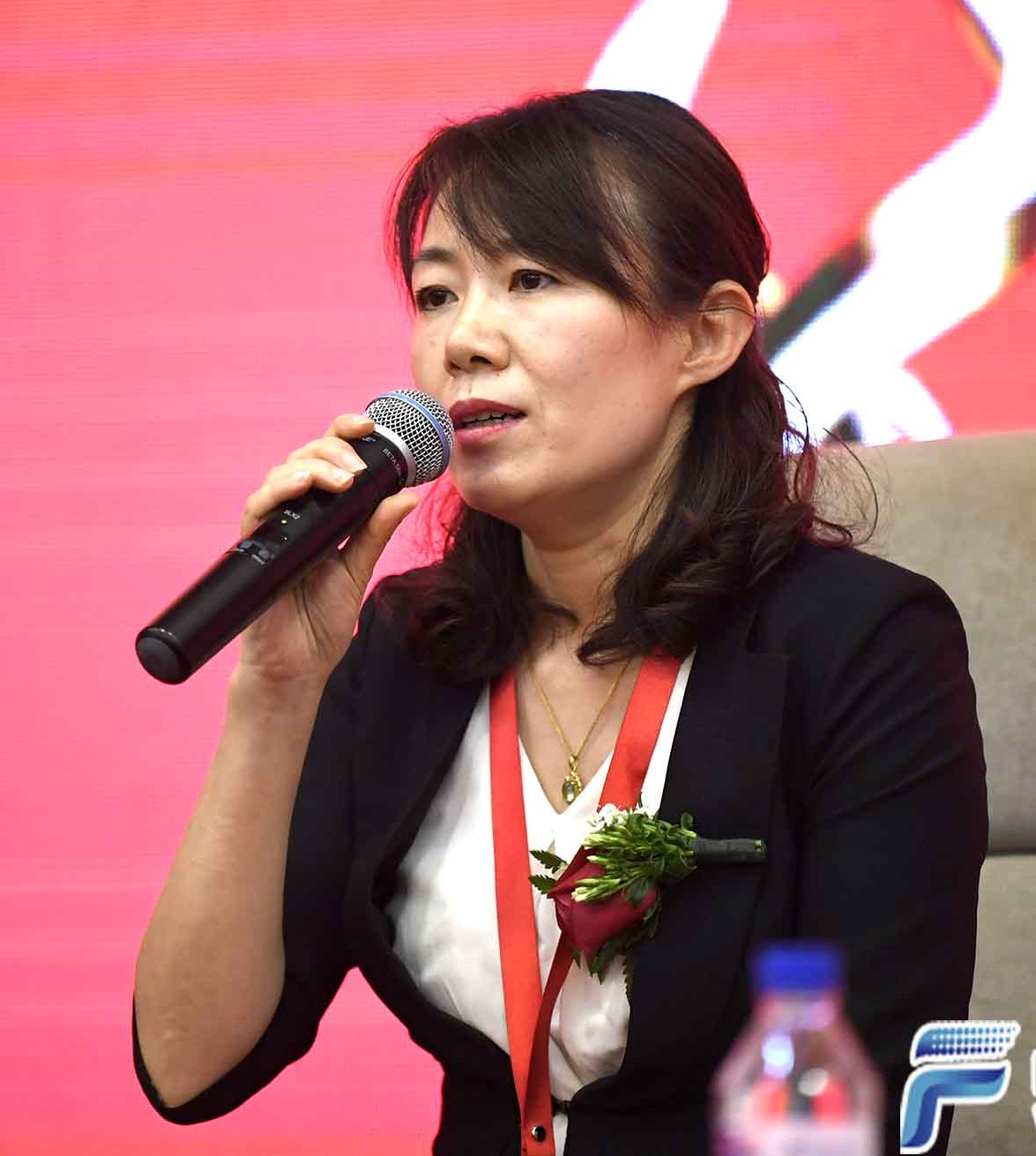 中国邮储银行资产管理部总经理  步艳红